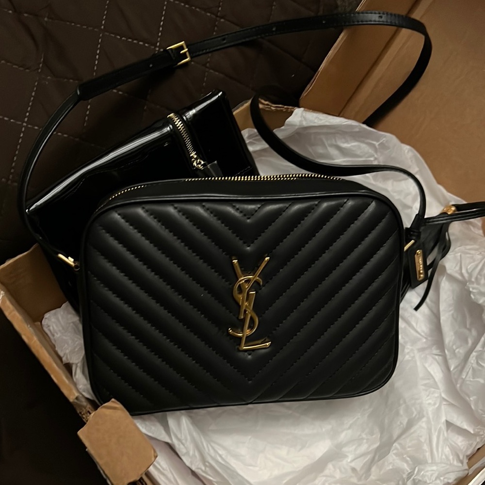 Black crossbody purse with make up bag
